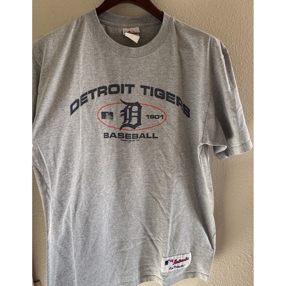 Majestic Detroit Tigers T Shirt Gray Short Sleeve Crew Neck Mens Size Large L